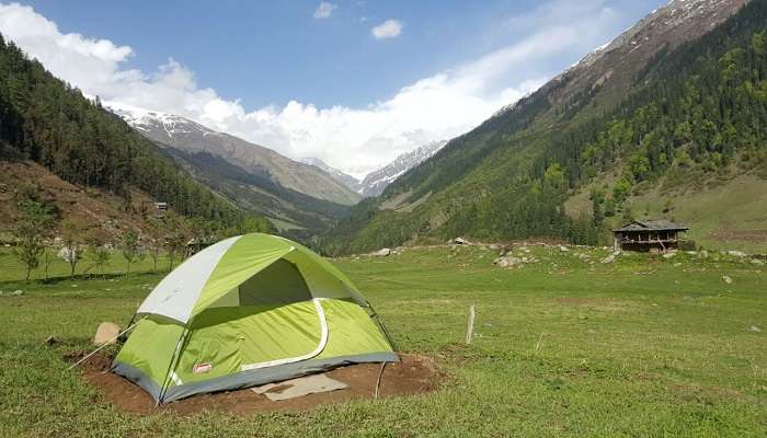 Camping in Kasol in winter 