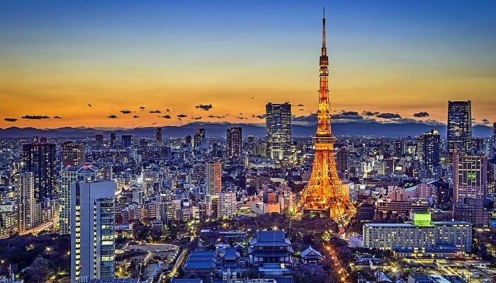 skyline of Tokyo