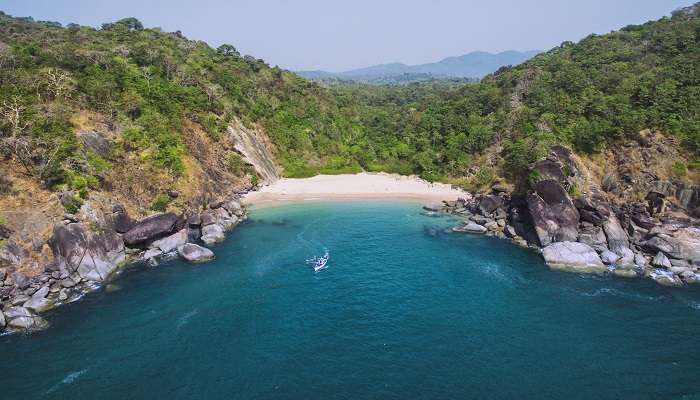 Butterfly Beach, one of the places to visit in Goa