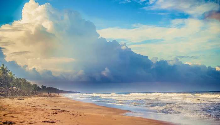 Beach of Cherai, one of the best places to visit in Kerala