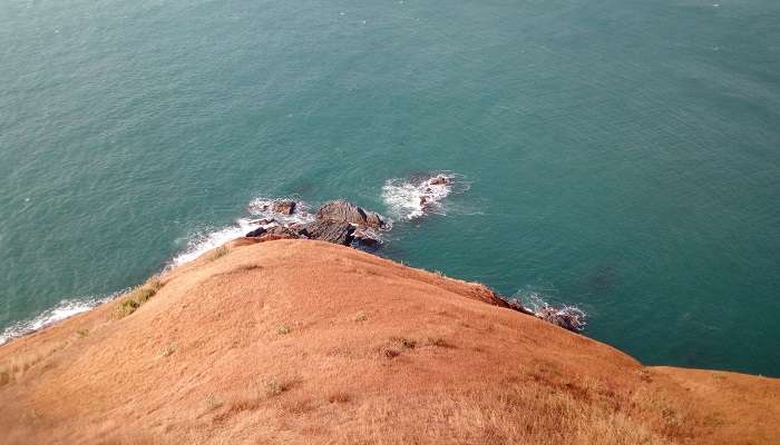 Red rocky cliffs of Grand Island 