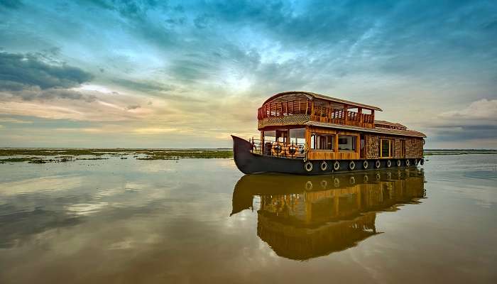 scenic view at one of the best places to visit in Kerala