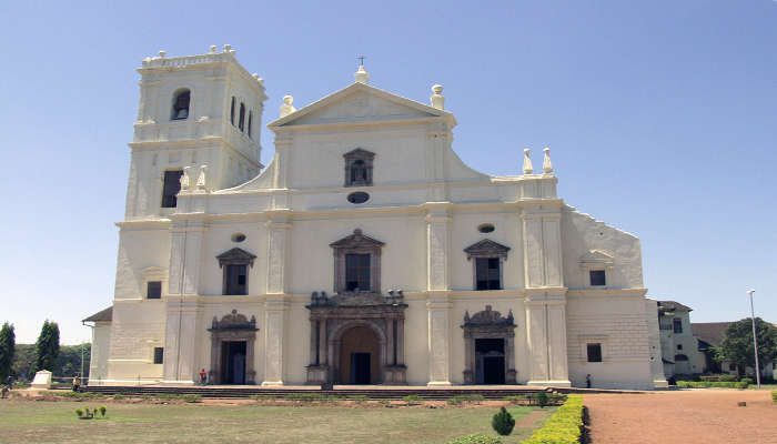 Se Cathedral, stunning visiting places in Goa