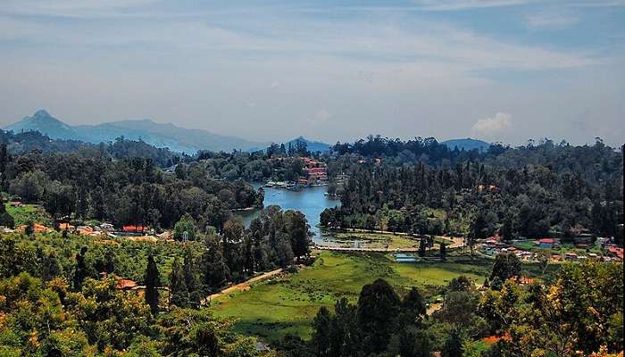 Kodaikanal is a gorgeous hill town in Tamil Nadu in South India