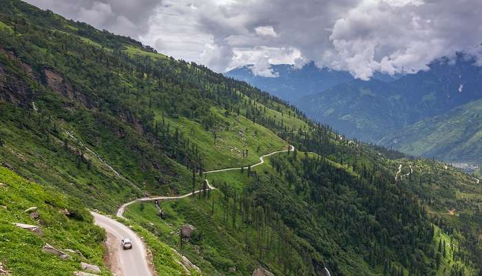 सुंदर सड़क यात्रा