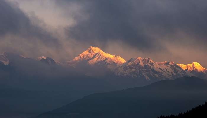 रोमांचकारी पर्वत