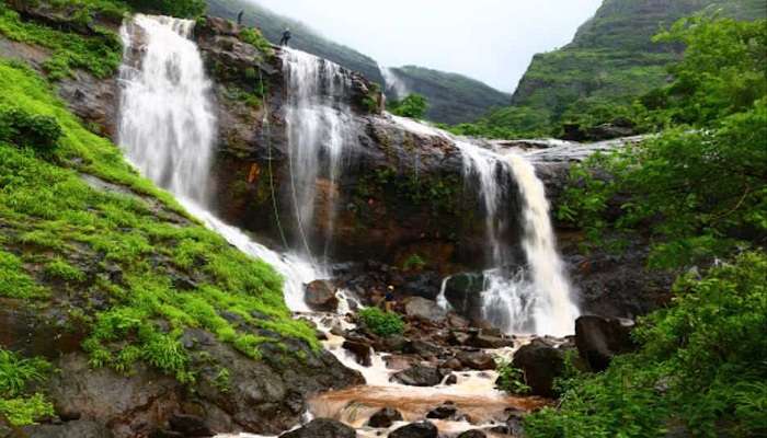 If you are looking for activities in Matheran, one of the most thrilling is waterfall rappelling at Dodhani Waterfalls.