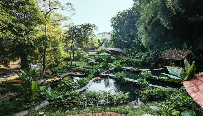 Eco Paradise Bambu Indah is the quintessential venue for the wedding.