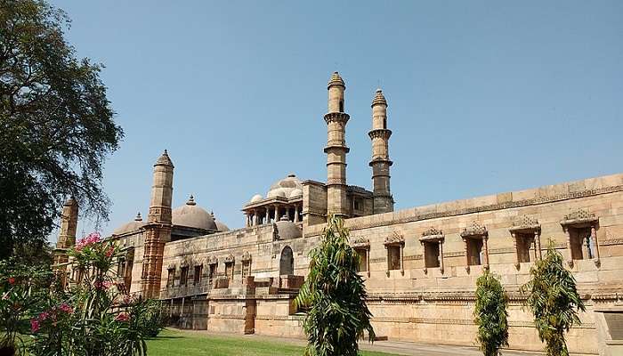 Champaner - one of the best pre-wedding shoot locations in Gujarat 