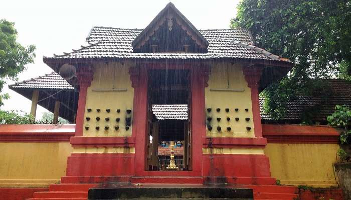 Anandavalleeswaram Temple's peaceful chambers are one of the top places to visit in Kollam.