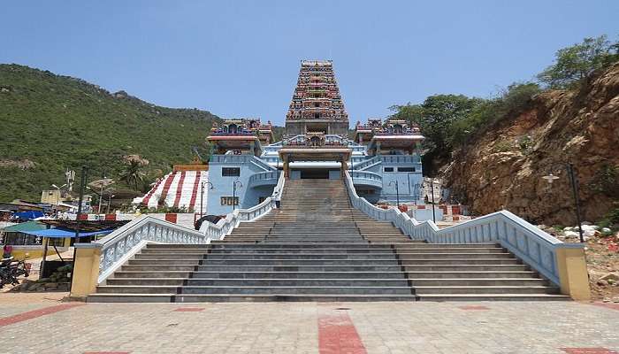 Arulmigu Maruthamalai Murugan situated on the hieght.