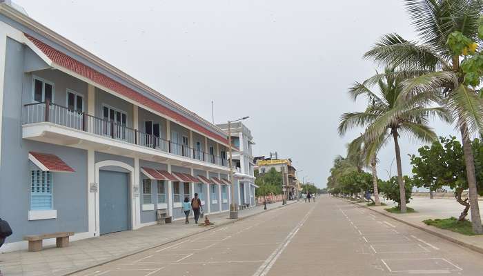 Enjoying evening at Goubert Avenue Beach Road is one of the best things to do in Pondicherry