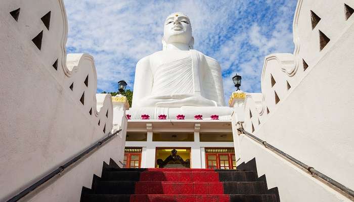  Bahiravokanda Vihara Buddha Statue, among Sri Lanka tourist places