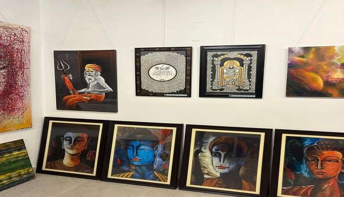 visit Banaras Art Gallery