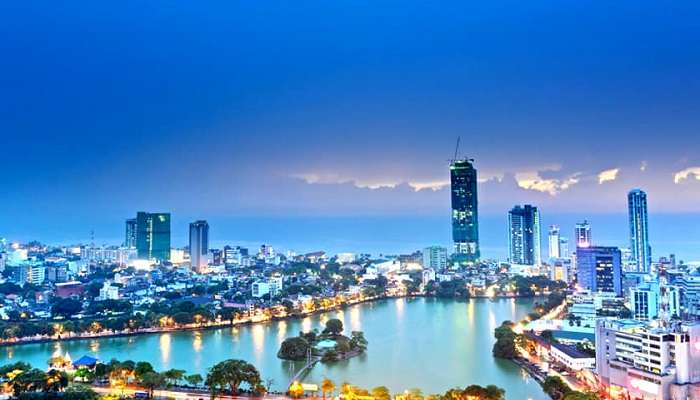 Beira Lake, among Sri Lanka tourist places