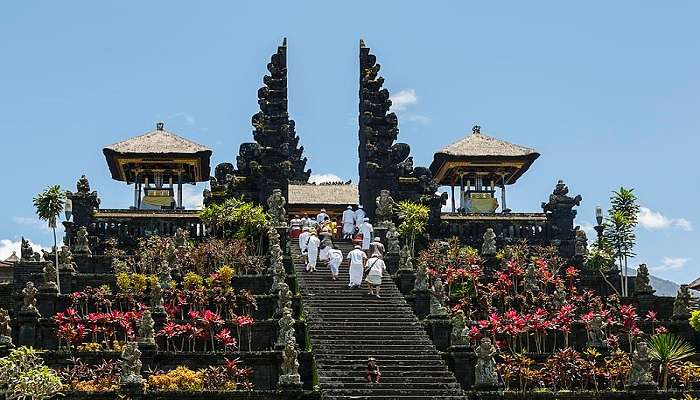 If you want to explore the Balinese architectural style then you must visit Pura Besakih