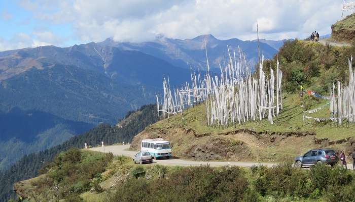 Chele La Pass view