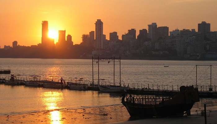 Juhu Chowpatty, places to visit in Mumbai