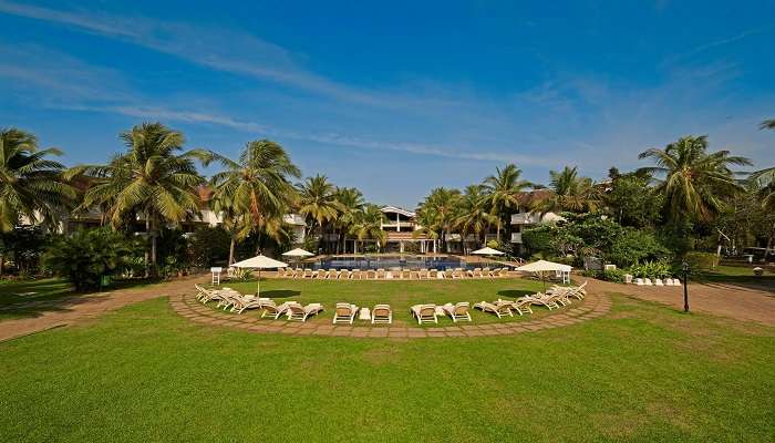 outside the room of Club Mahindra which is the best horels in Goa for Honeymoon.