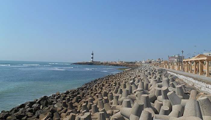 Dwarka Beach And Lighthouse