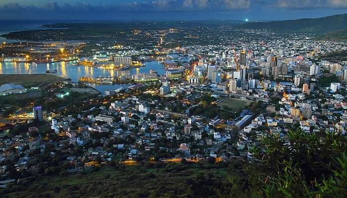 Flying into Port Louis