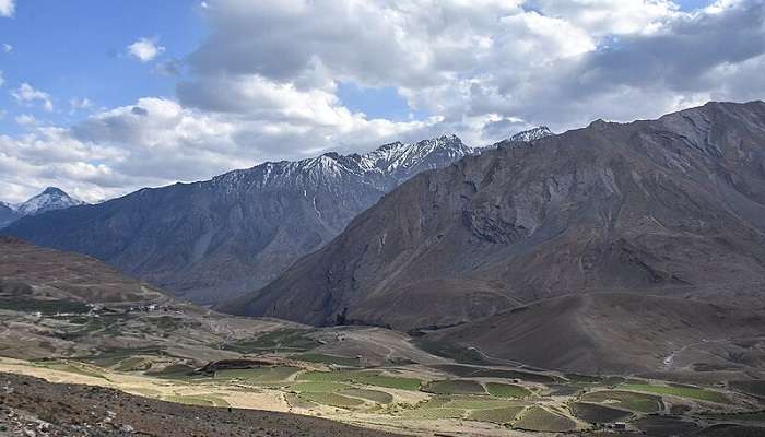 Being a quiet hamlet, Kibber is one of the most beautiful places to visit in Spiti Valley and ideal for adventure seeking tourists