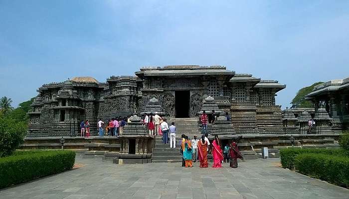 explore Halebidu