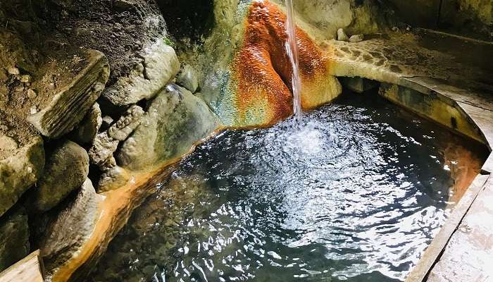 Enjoy the hot spring at Thimphu in January