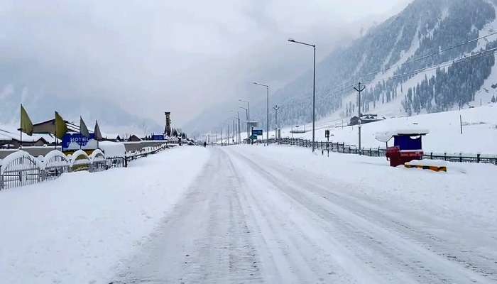 Snow fall at Kashmir 