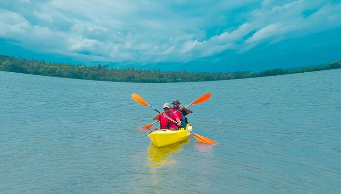 Kayaking on Munroe Island