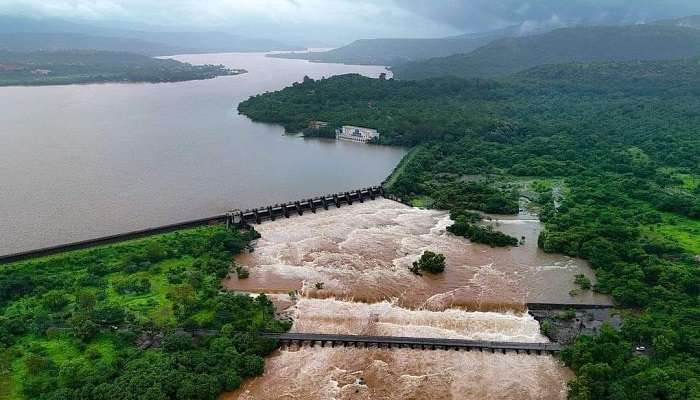 view of Khadakwasla Dam – one of romantic places to visit in Pune