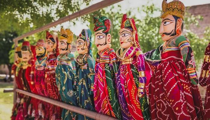 Flok dolls in Kote Gate market 