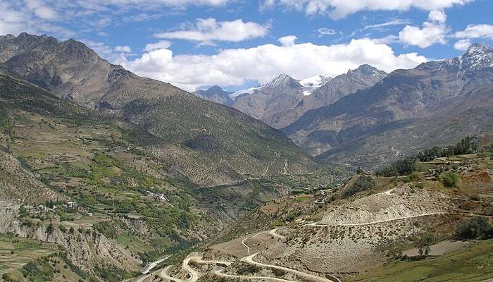  Spiti valley in Rohtang Pass. 