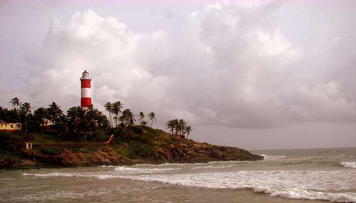 Visit this lighthouse to have a stunning view 