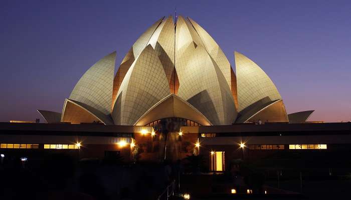 Light And Music Show Of Lotus Temple