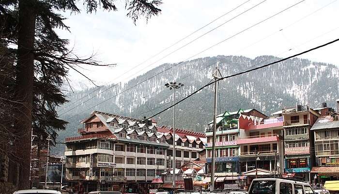 Mall Road - Manali