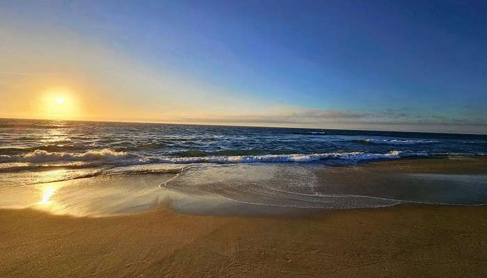 Watch the mesmerising Sunrise at Marina Beach