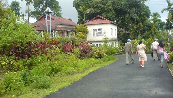 Mawlynnong Village