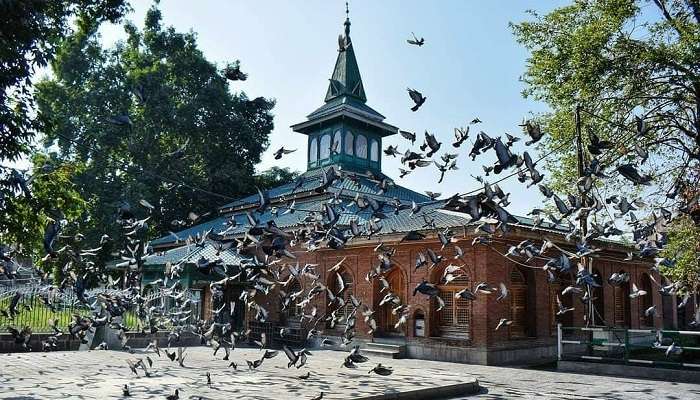 Naqshband Shrine, things to do in srinagar