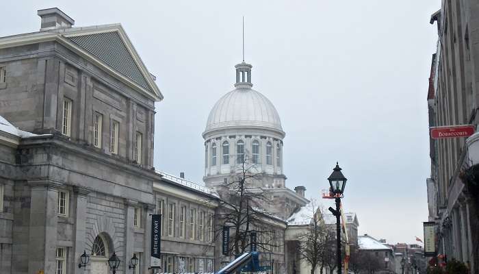 Old_Montreal street view in Canada