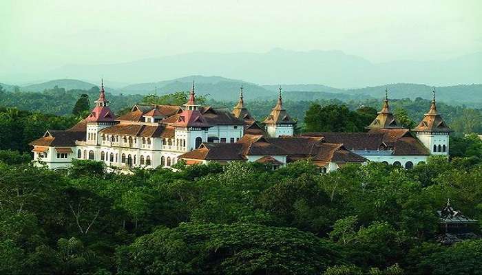 Visit Trivandrum Palace in Trivandrum 