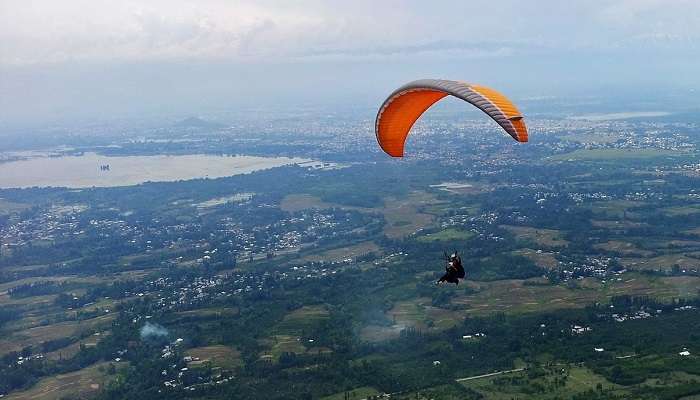 Paragliding