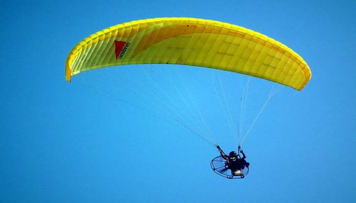 Parasailing at Cherai Beach- one of the best adventure sports in Kochi.