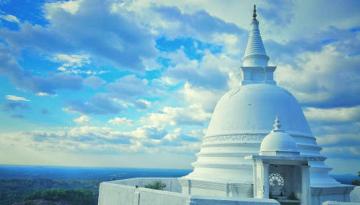 Pilikuththuwa Raja Maha Vihara