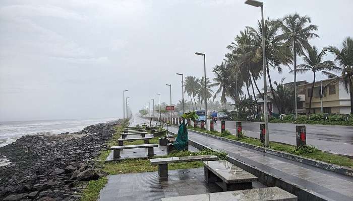 Monsoon in Kozhikode Beach 