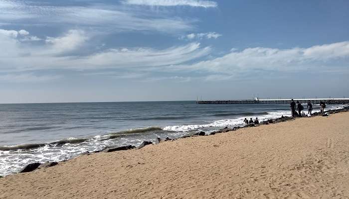 Enjoy a sunrise at Promenade is among the best things to do in Pondicherry