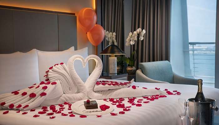 Stay at one of the best romantic hotel 