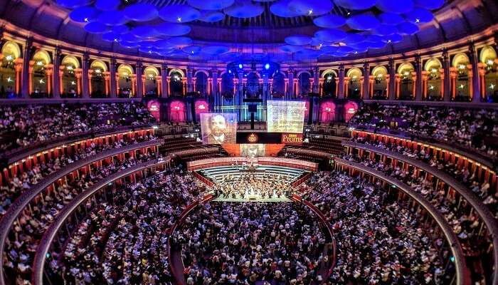 Royal Albert Hall, Christmas in London