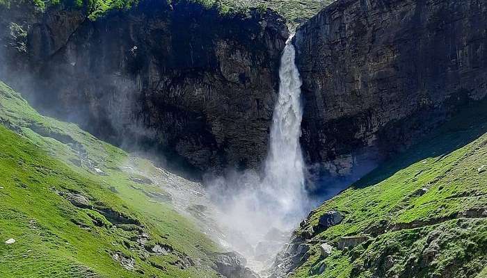 Sissu Falls, Waterfalls In Himachal Pradesh