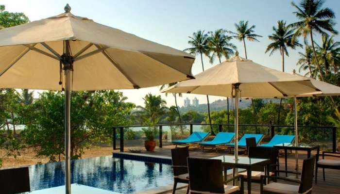 Sol de Goa's stunning pool side 